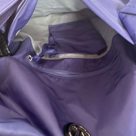 Lululemon Triumphant Purple Ruffled Gym Tote Duffel Travel Handbag Shoulder Bag - Picture 9 of 14